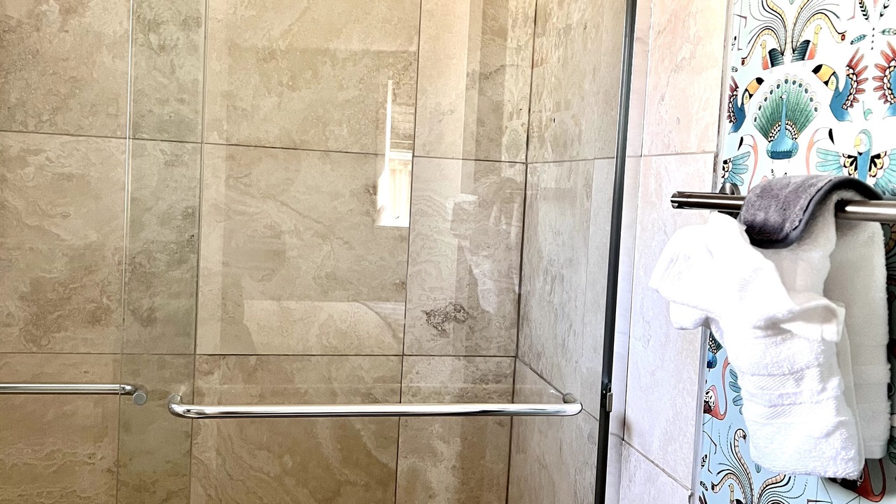 Photo of Bathroom in Parrot Cove