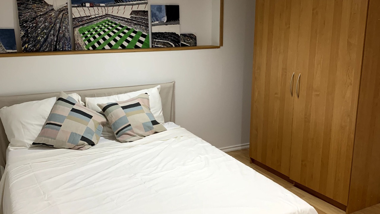 Photo of Bedroom in Lower Lonsdale