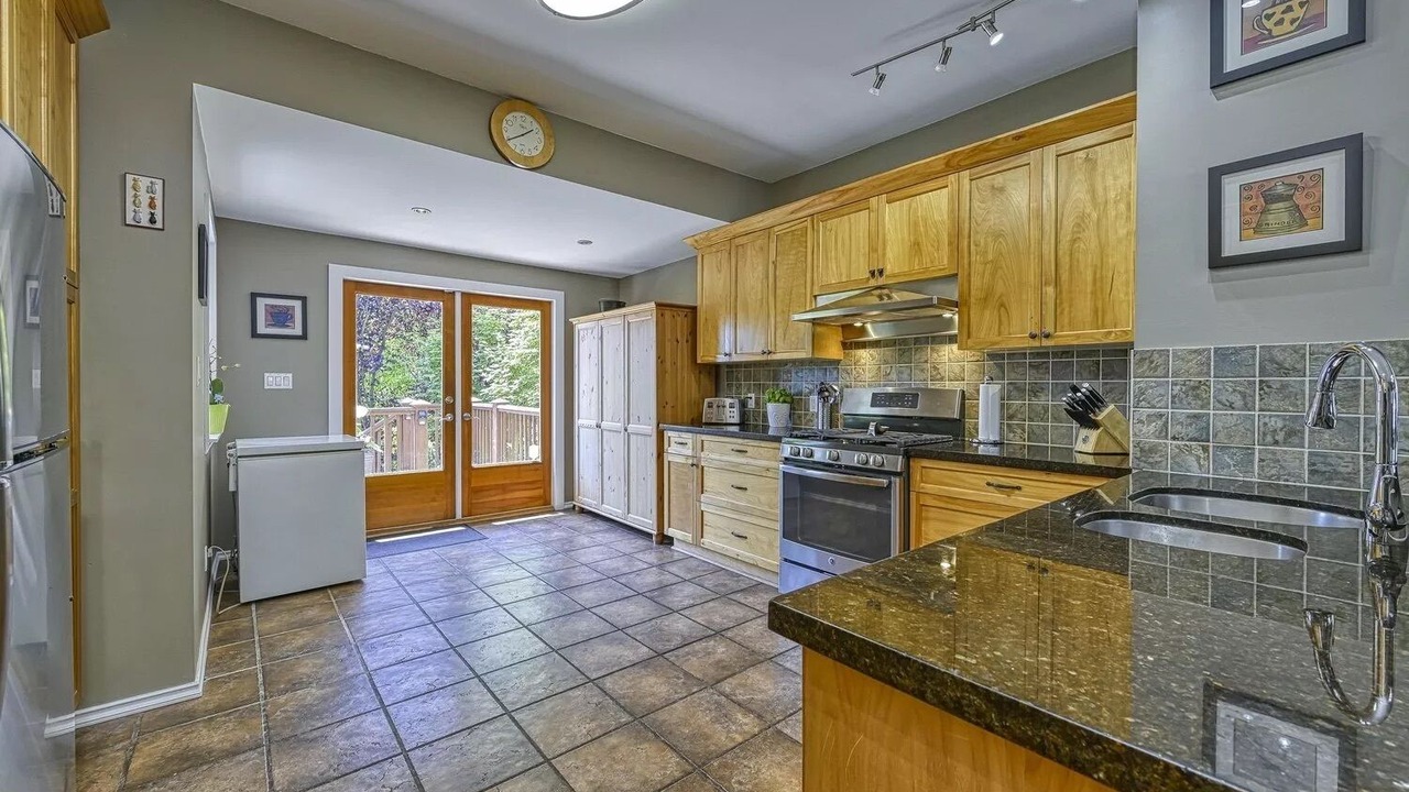 Photo of Kitchen in Lower Lonsdale
