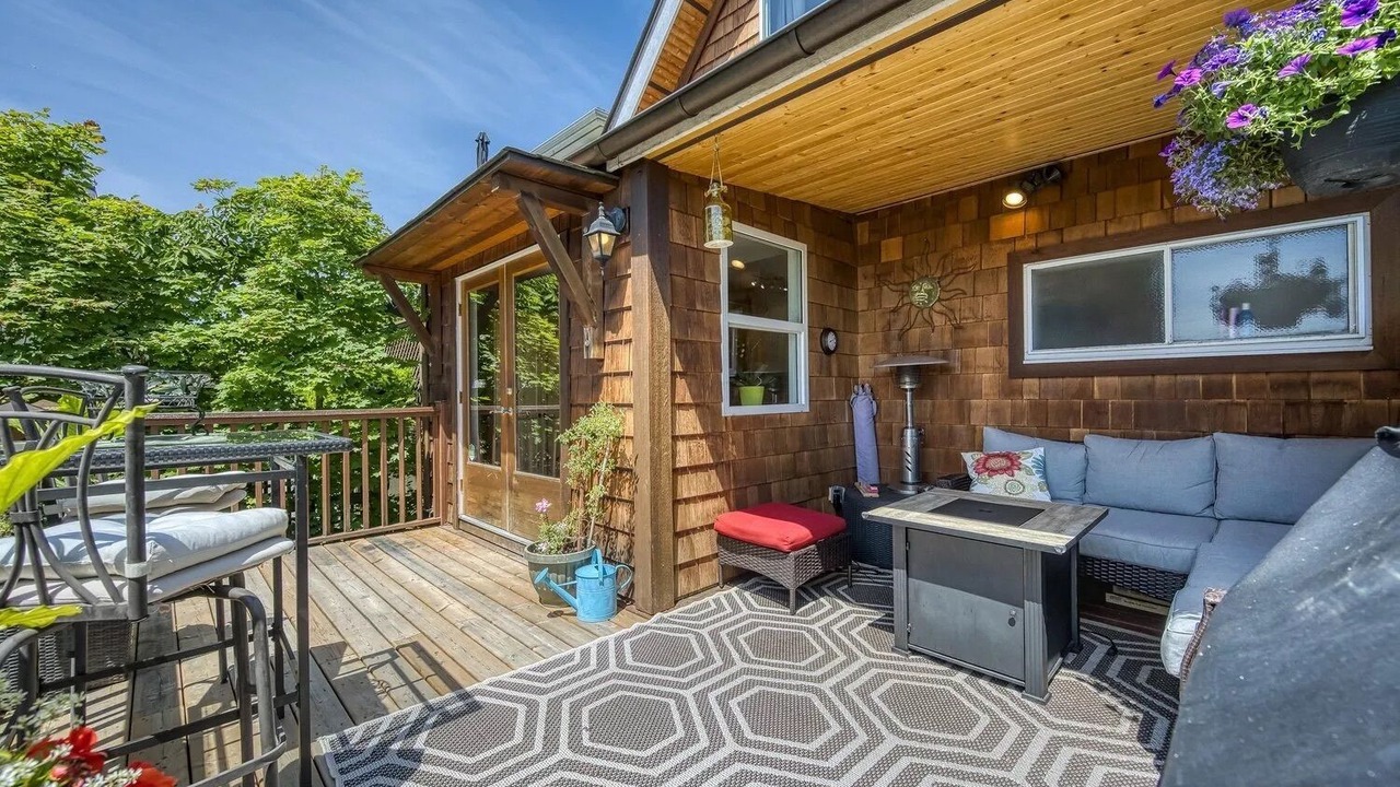 Photo of Patio Balcony in Lower Lonsdale