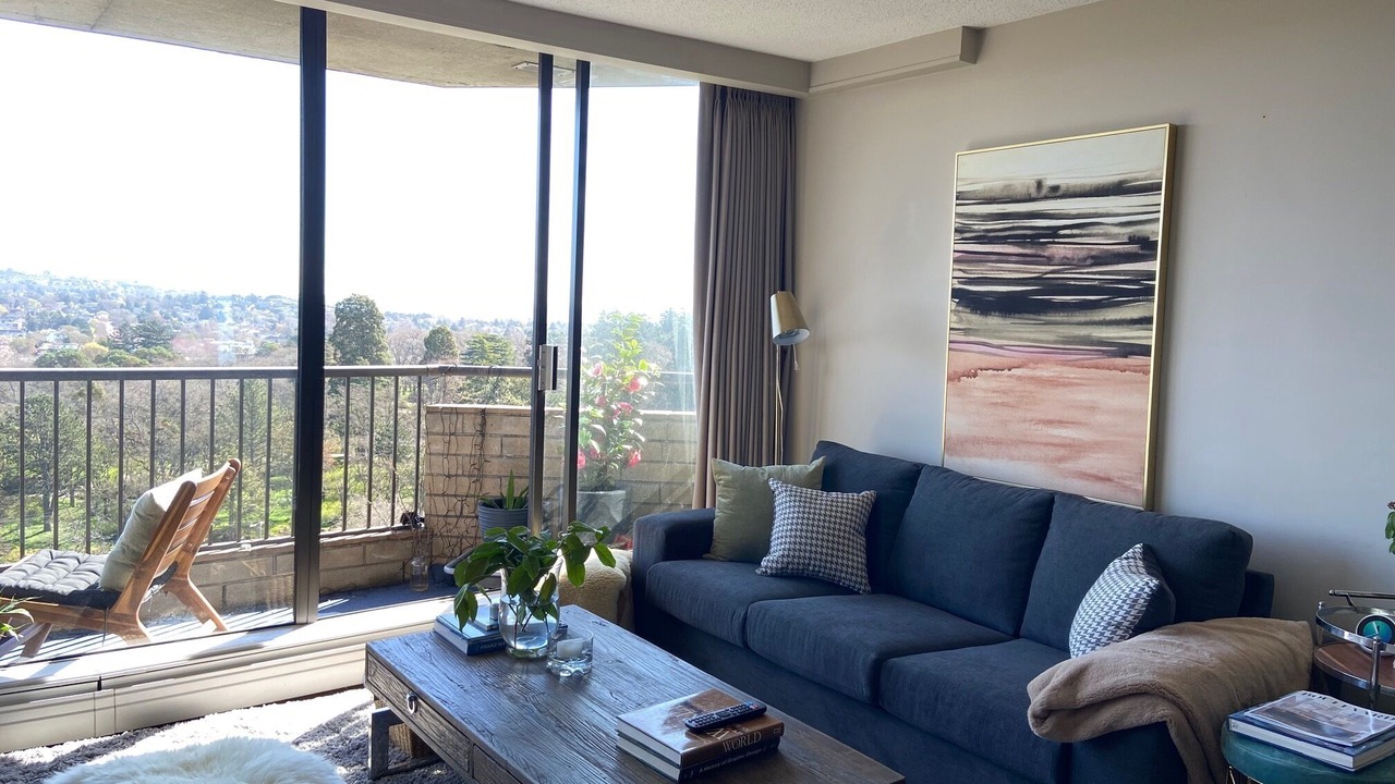 Photo of Livingroom in James Bay