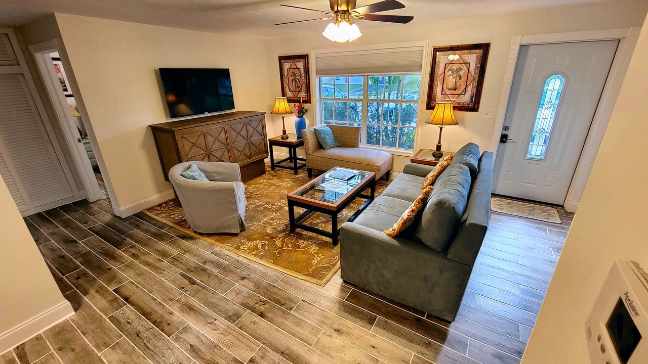 Photo of Livingroom in Palm Beach Gardens