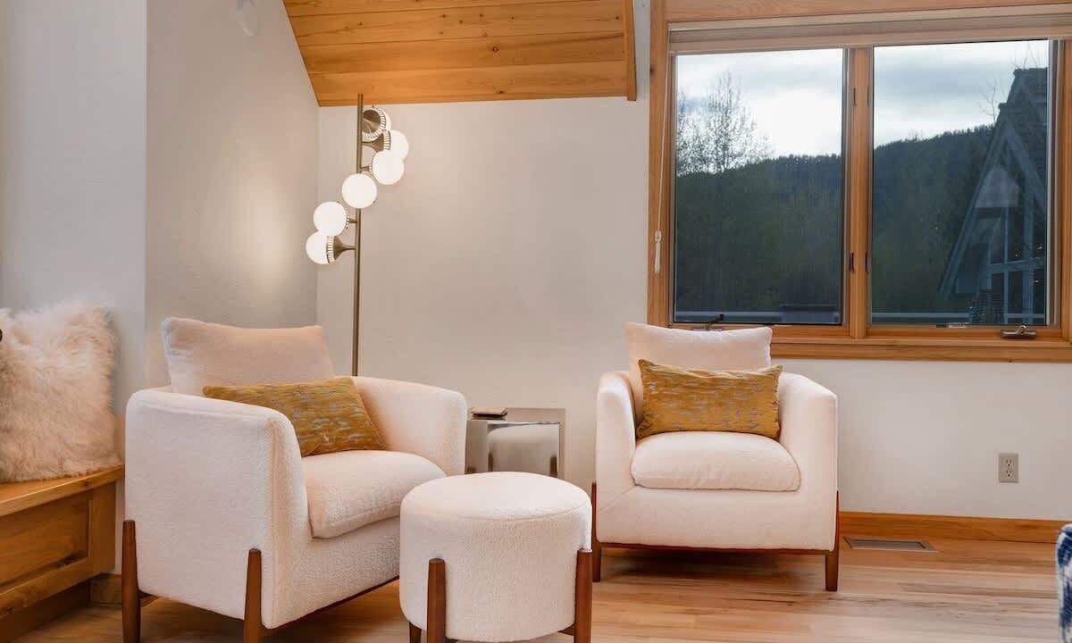 Photo of Livingroom in Teton Pines