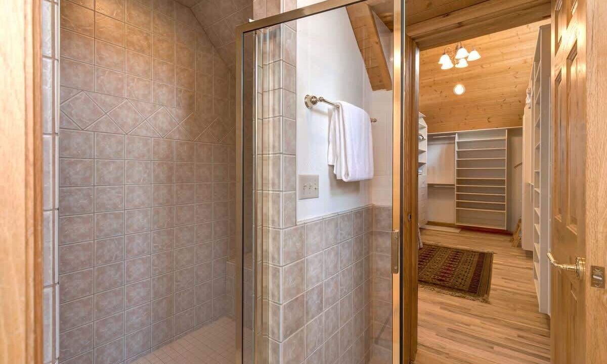 Photo of Bathroom in Teton Pines