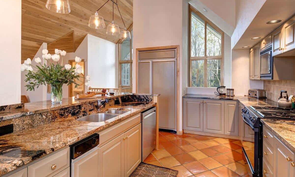 Photo of Kitchen in Teton Pines
