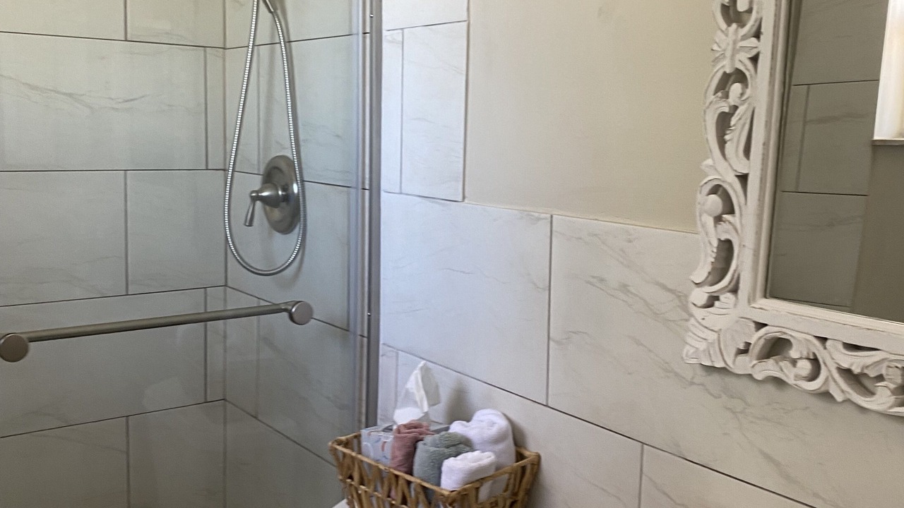 Photo of Bathroom in Parker Ridge