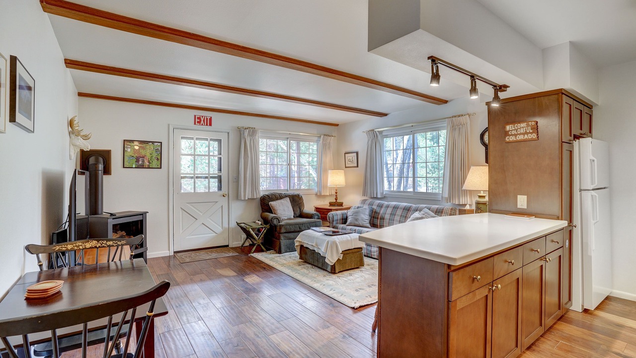 Photo of Livingroom in Estes Park