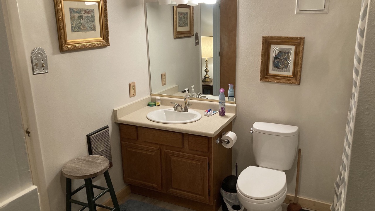 Photo of Bathroom in Red River