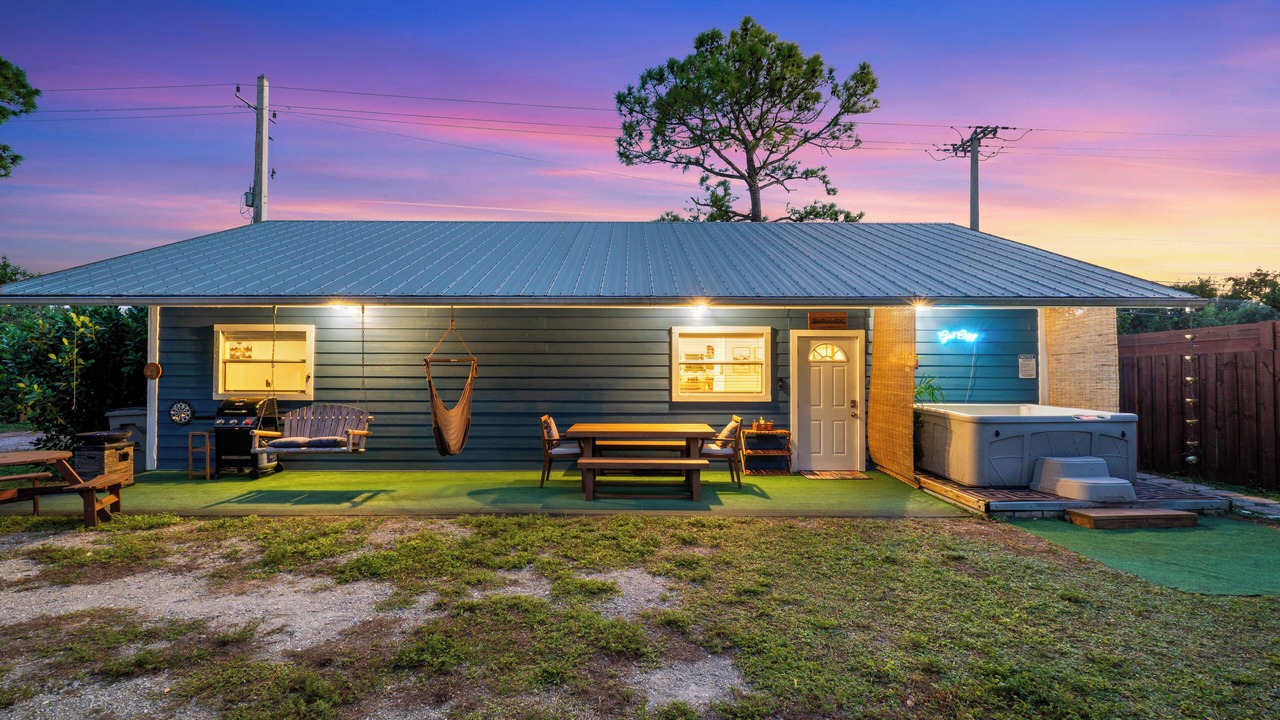Photo of Outdoor in Jupiter Farms