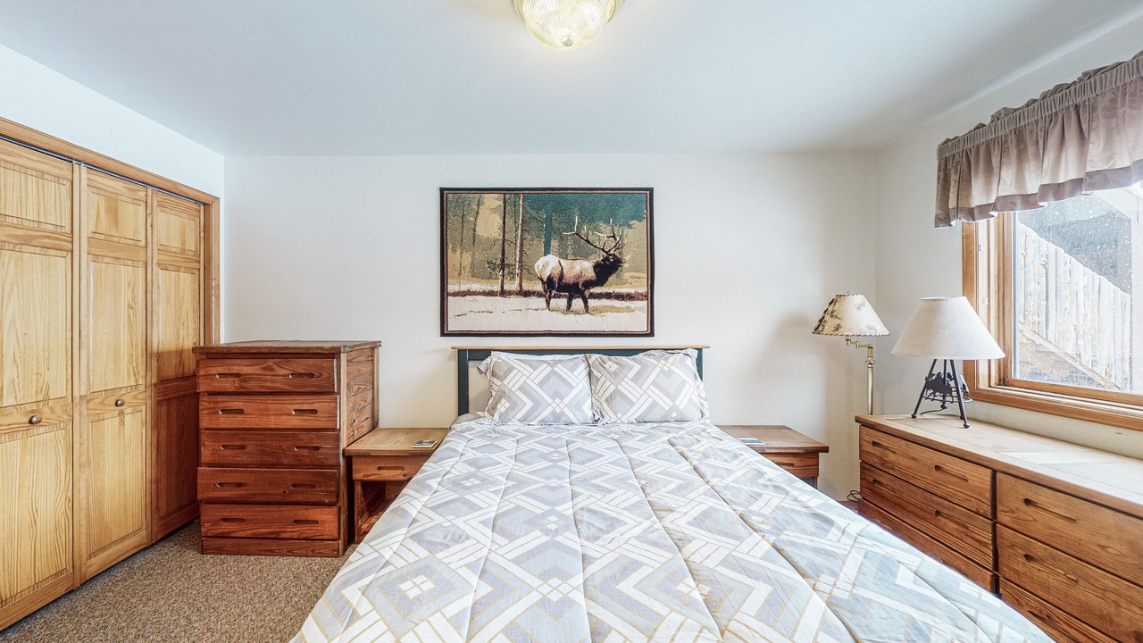 Photo of Bedroom in Grand Lake