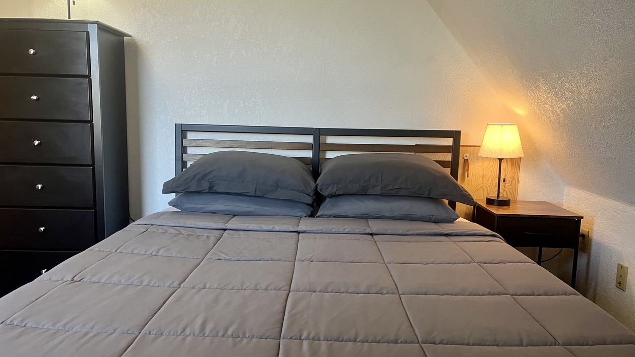 Photo of Bedroom in South Fork
