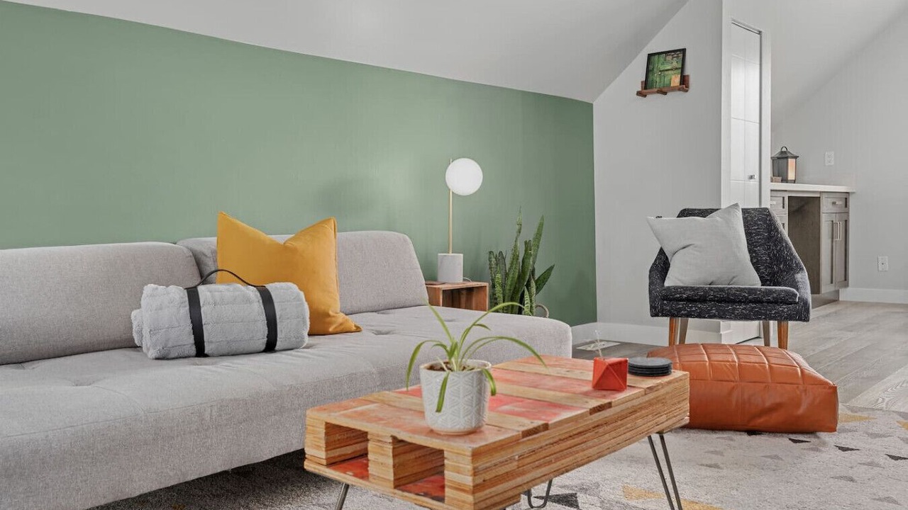 Photo of Livingroom in Bridgeland