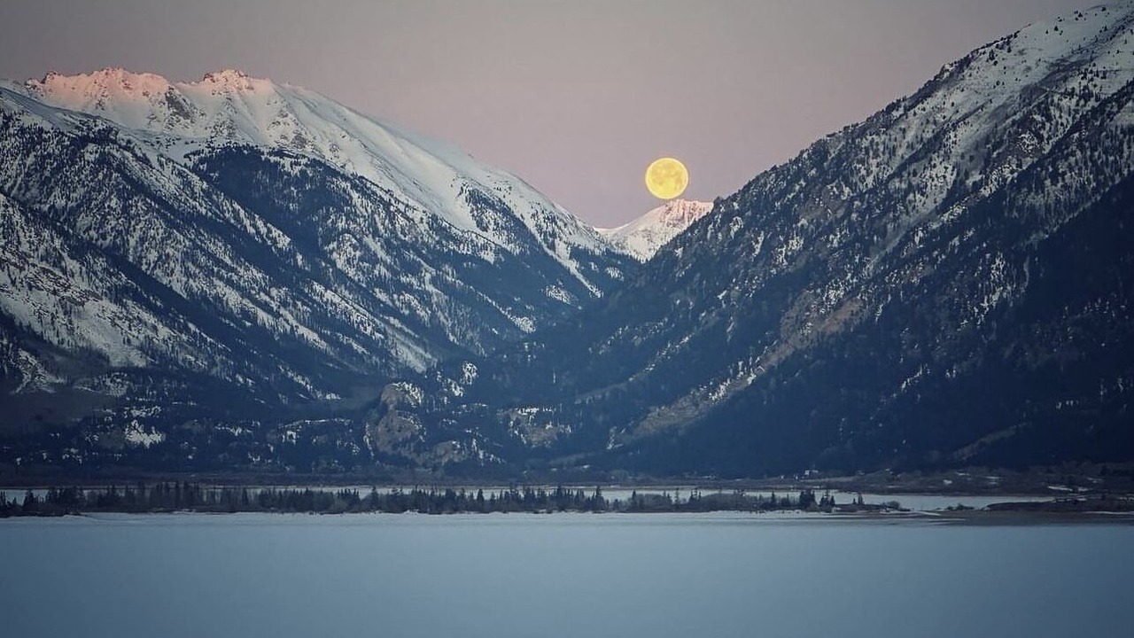 Photo of Others in Twin Lakes