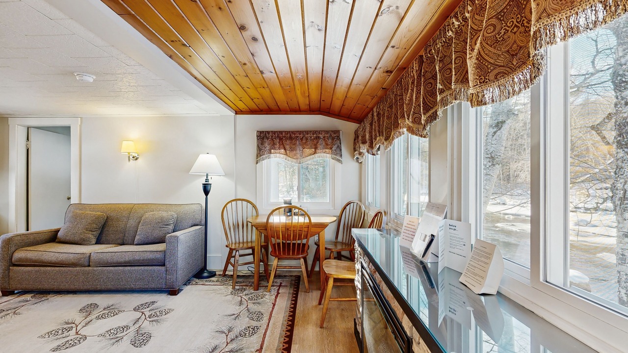 Photo of Livingroom in Lincoln