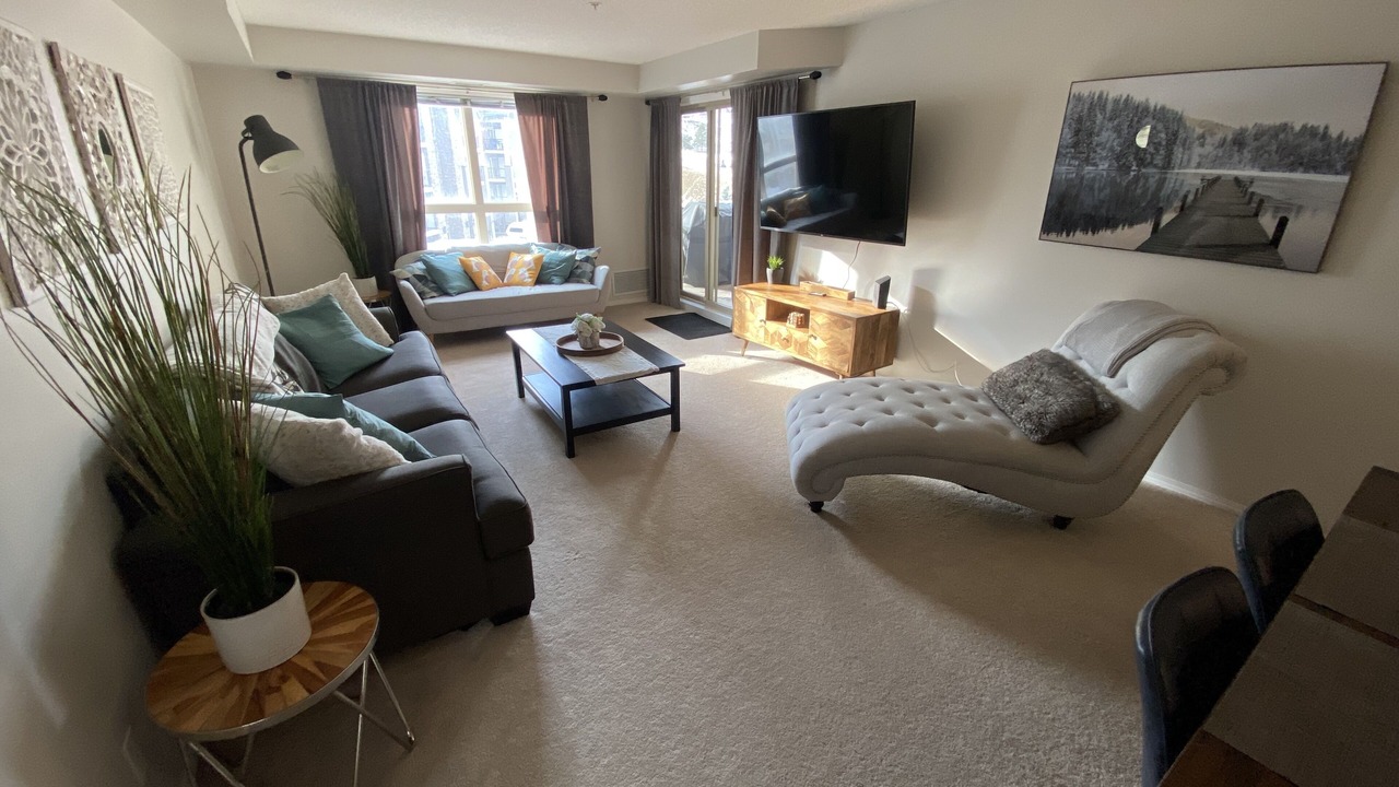 Photo of Livingroom in East Kootenay