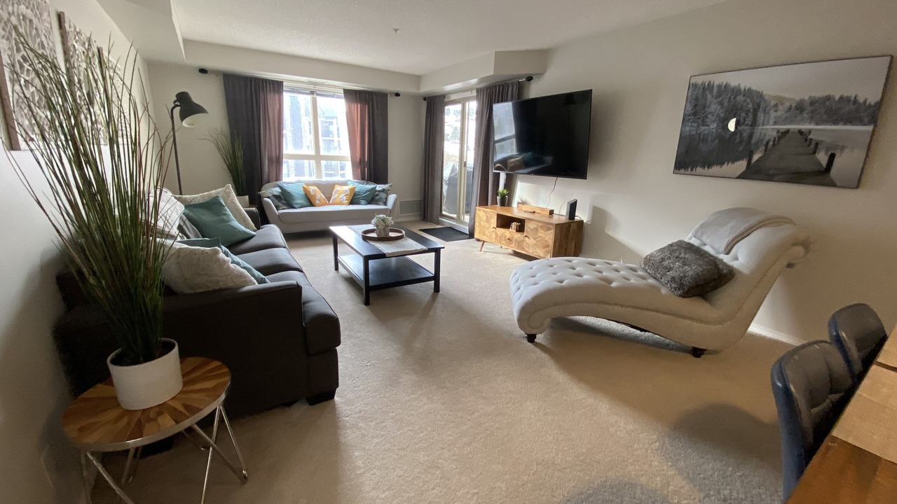 Photo of Livingroom in East Kootenay