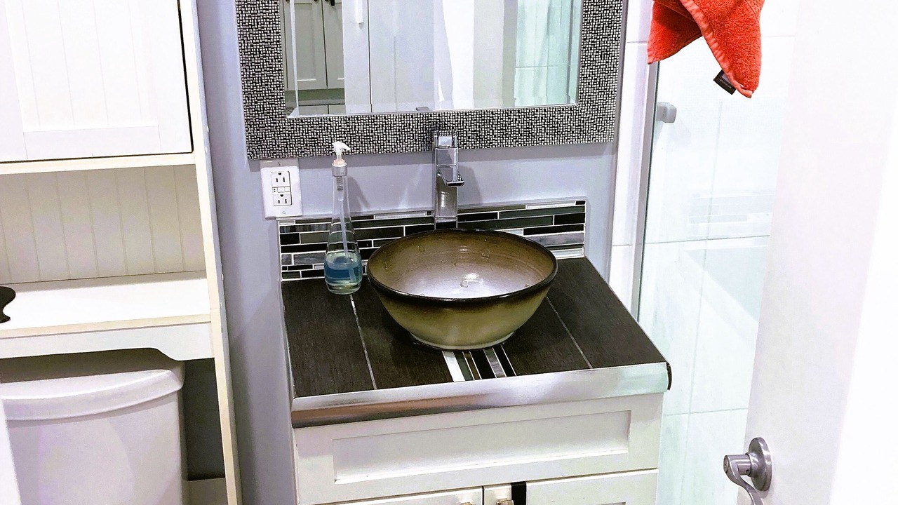 Photo of Bathroom in Okanagan-Similkameen