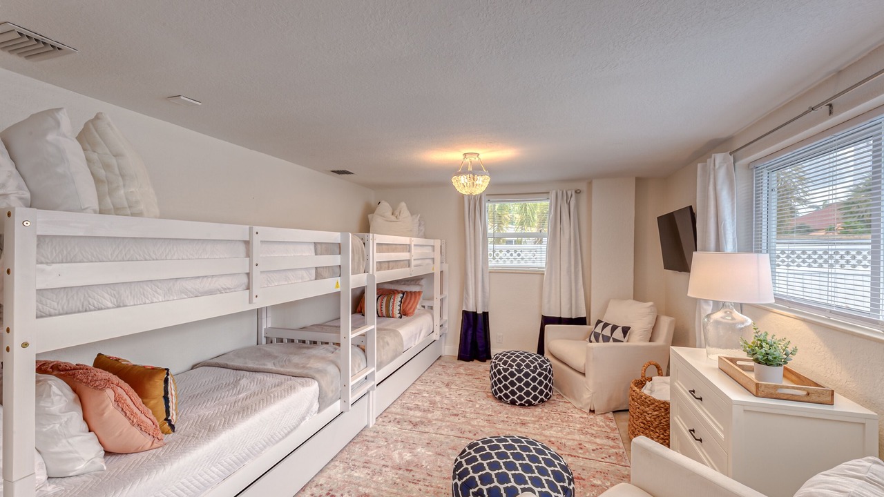 Photo of Bedroom in Pompano Isles