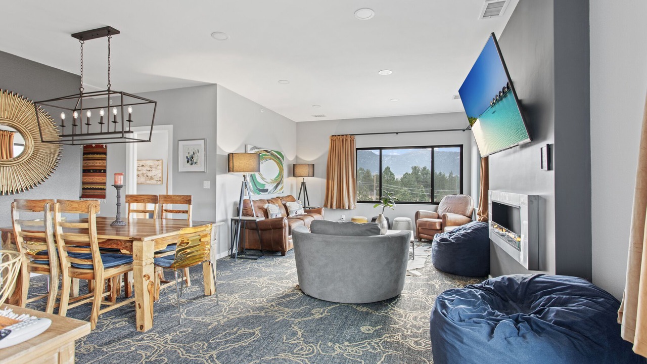 Photo of Livingroom in Estes Park