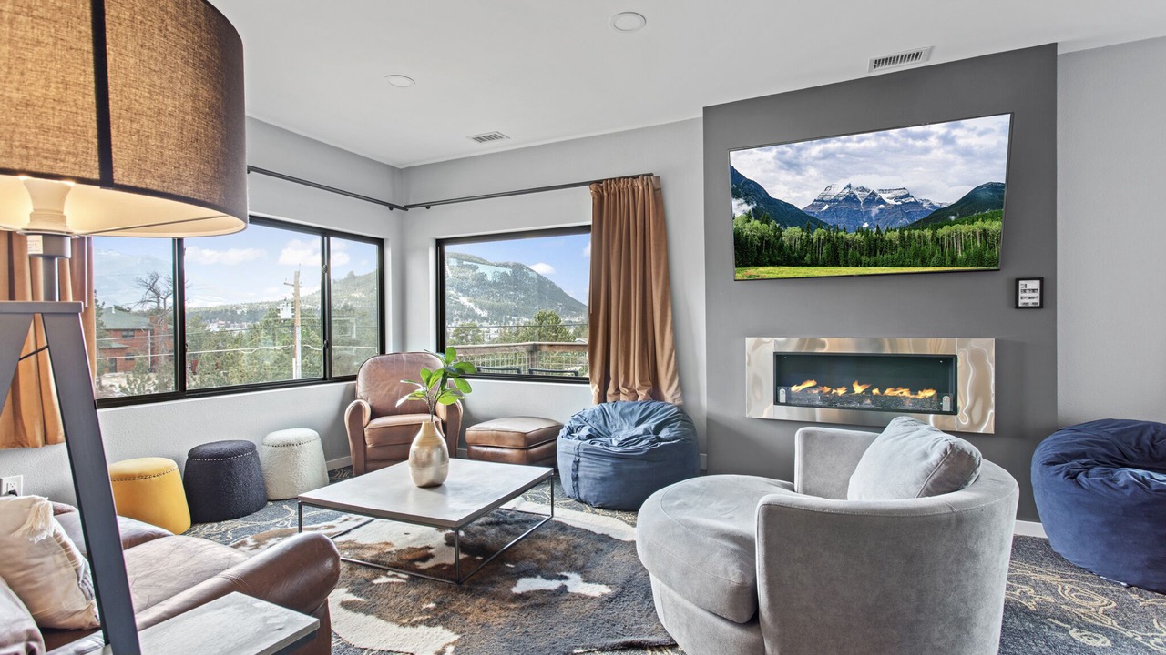 Photo of Livingroom in Estes Park