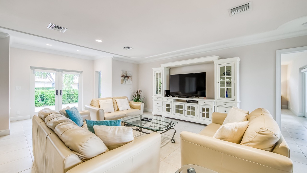 Photo of Livingroom in Singer Island