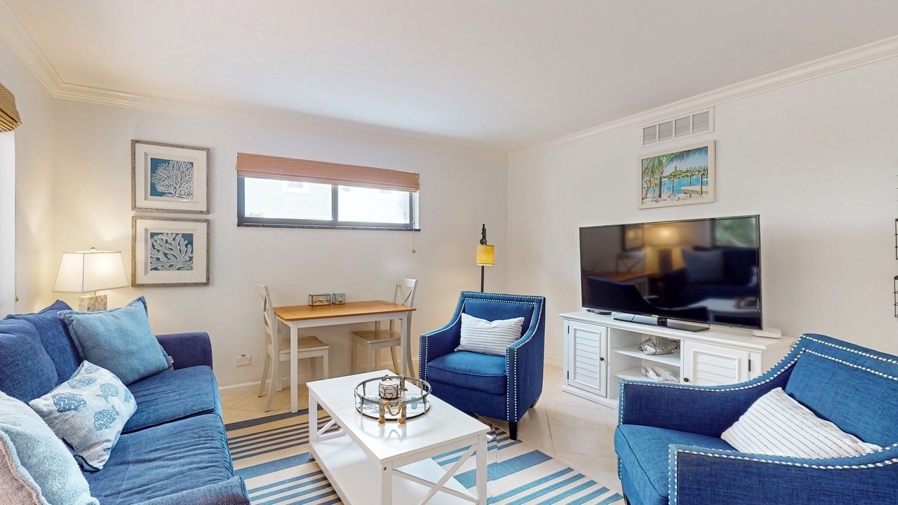 Photo of Livingroom in Juno Beach