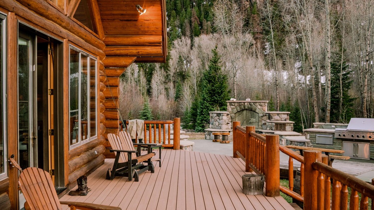 Photo of Patio Balcony in Lake City
