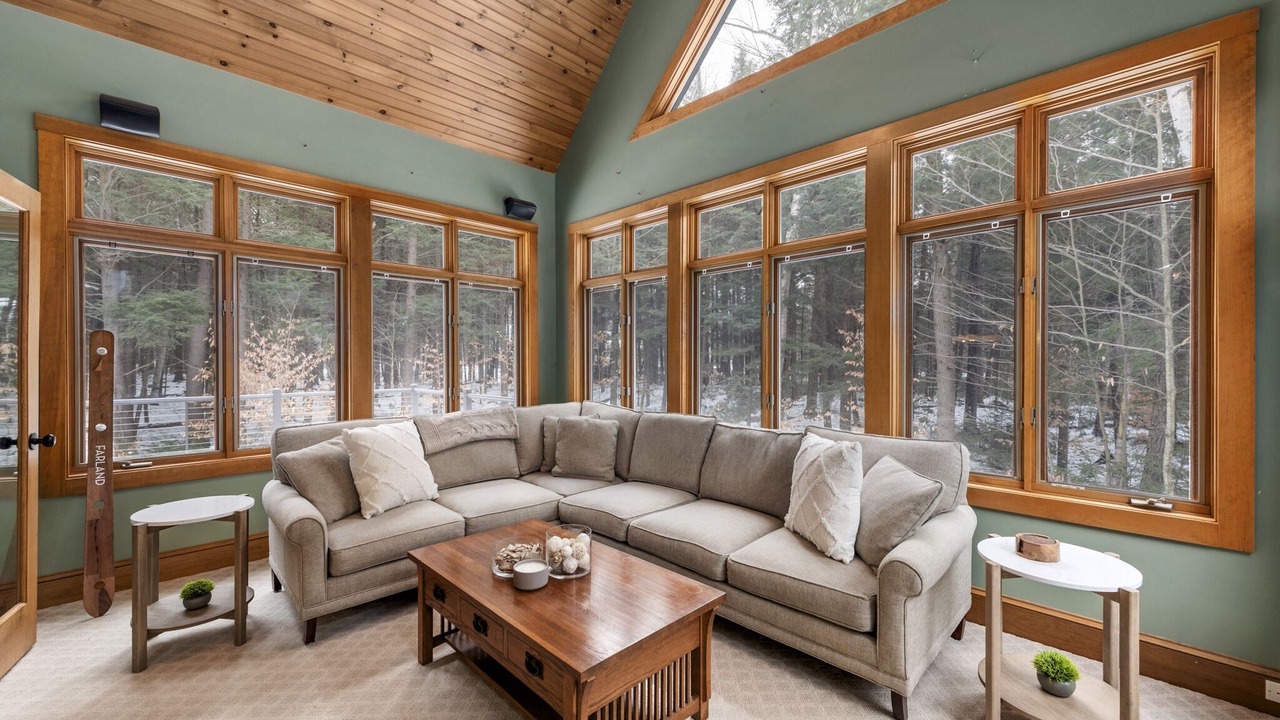 Photo of Livingroom in Lincoln