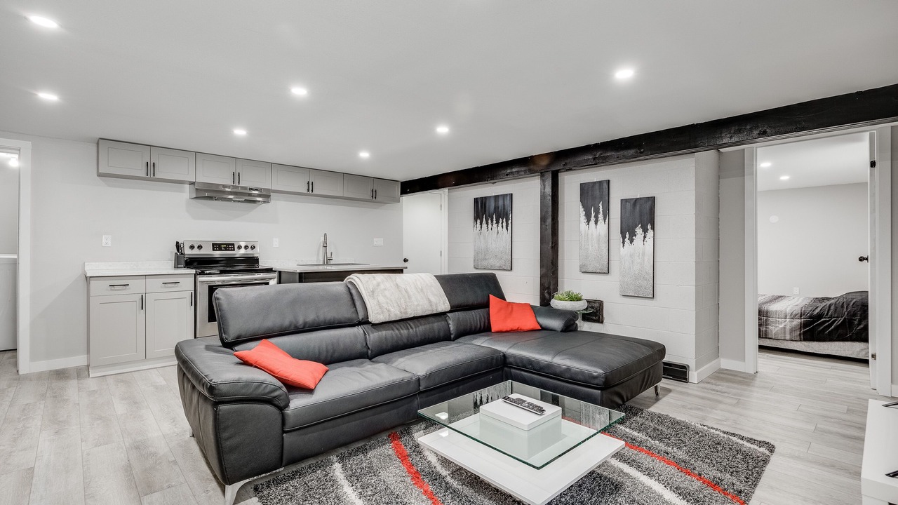 Photo of Livingroom in Okanagan-Similkameen