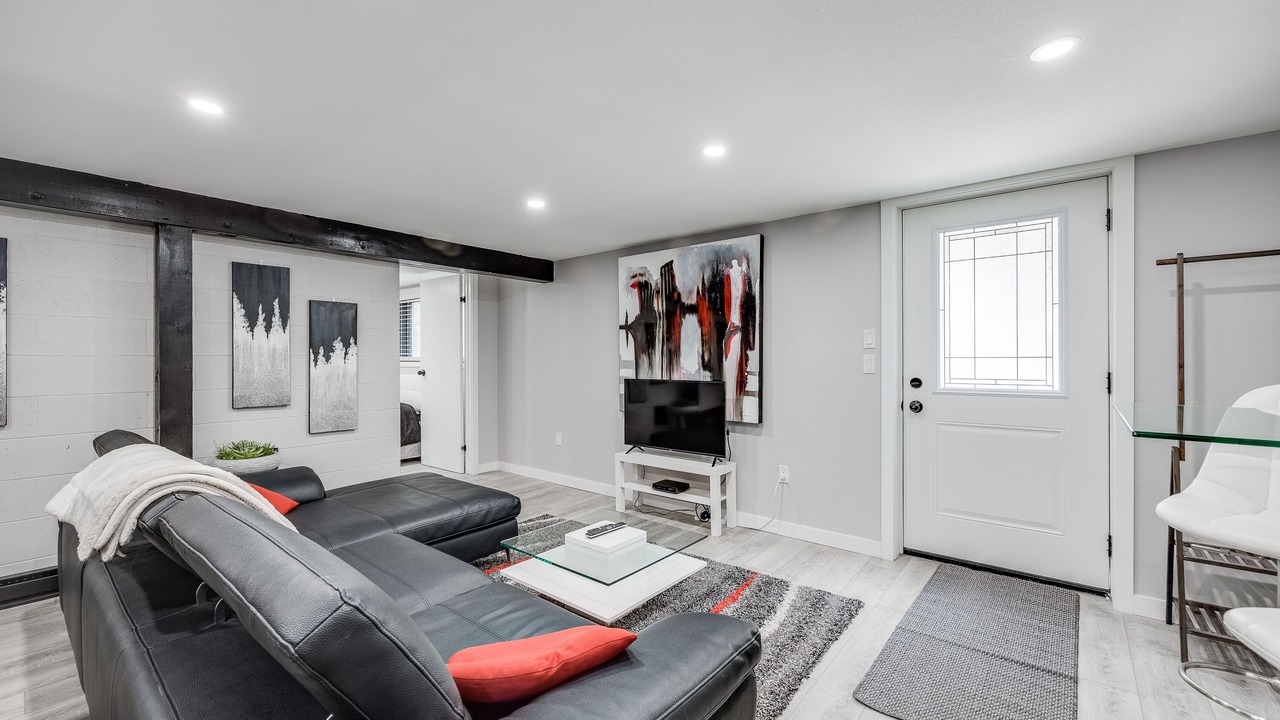 Photo of Livingroom in Okanagan-Similkameen