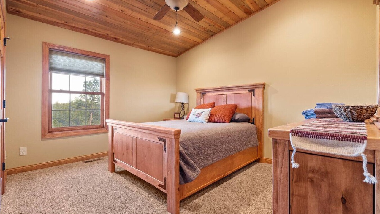 Photo of Bedroom in Deadwood