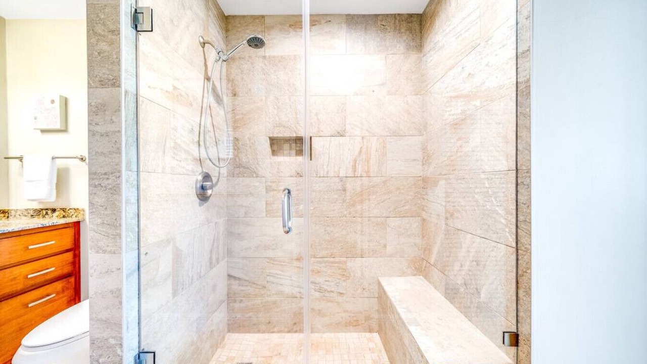 Photo of Bathroom in Cypress Lakes
