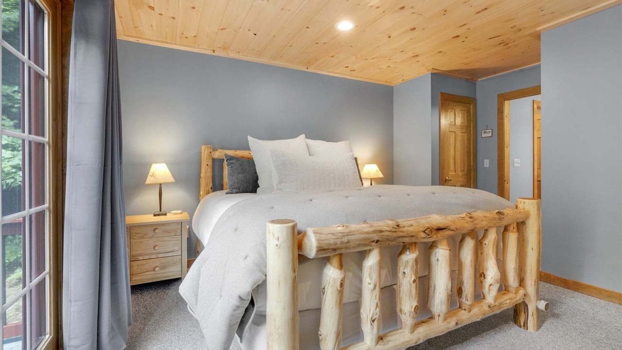 Photo of Bedroom in Bethel