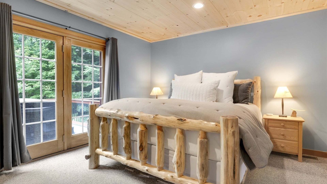 Photo of Bedroom in Bethel