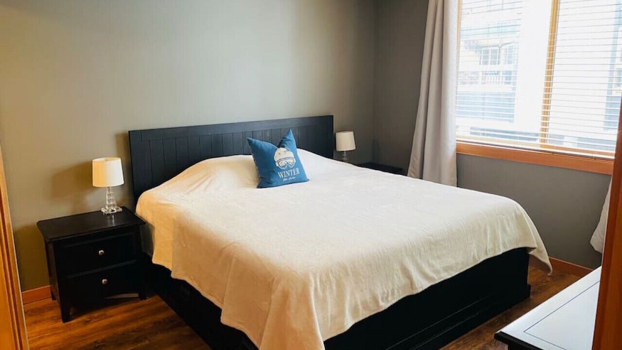 Photo of Bedroom in Okanagan-Similkameen