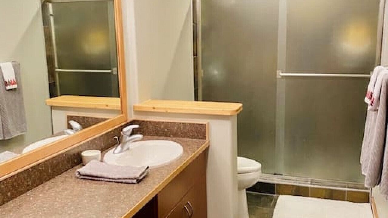 Photo of Bathroom in Okanagan-Similkameen