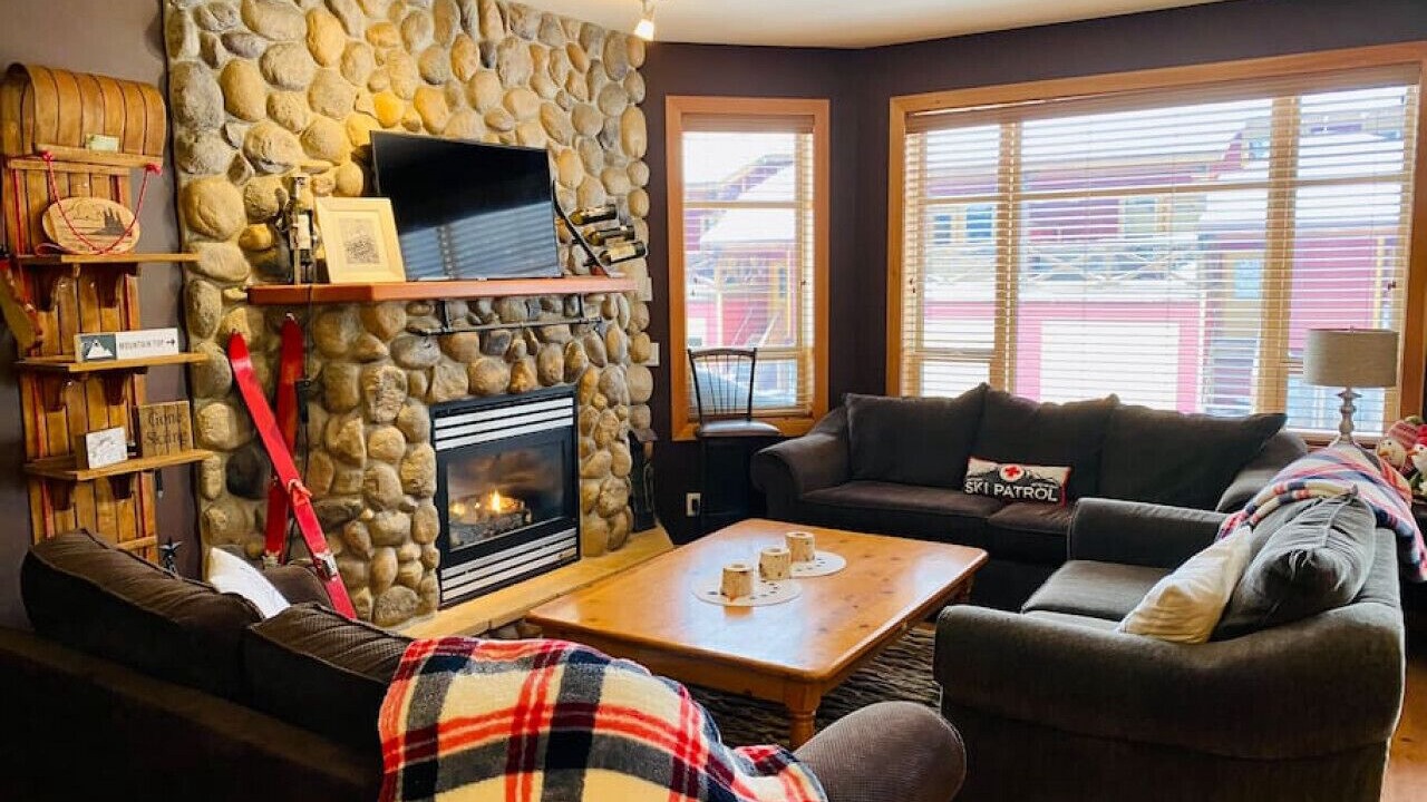 Photo of Livingroom in Okanagan-Similkameen