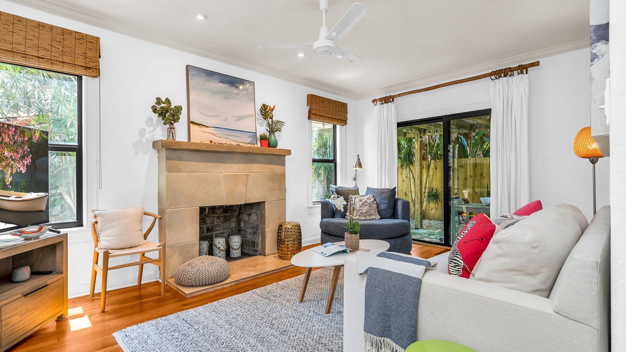 Photo of Livingroom in Southside