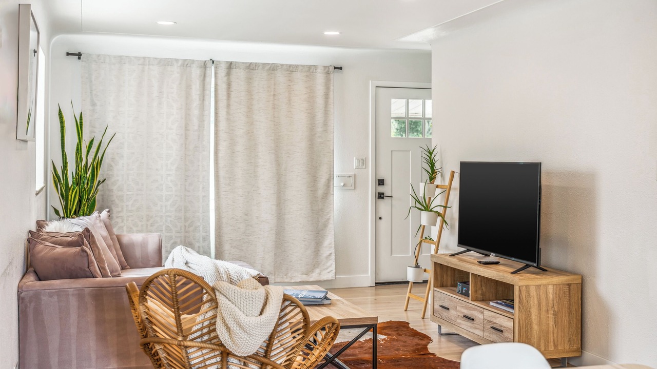 Photo of Livingroom in North Park Hill