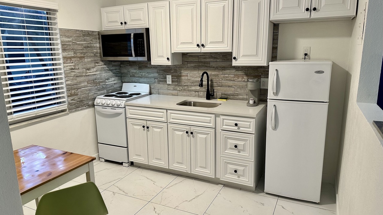 Photo of Kitchen in Lauderdale-by-the-Sea