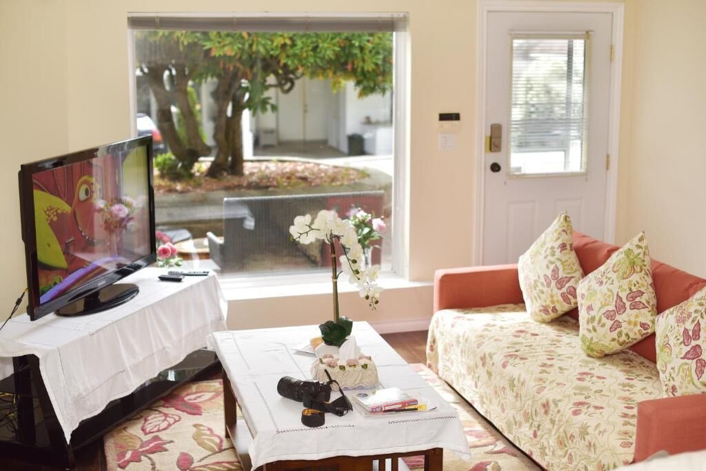 Photo of Livingroom in White Rock