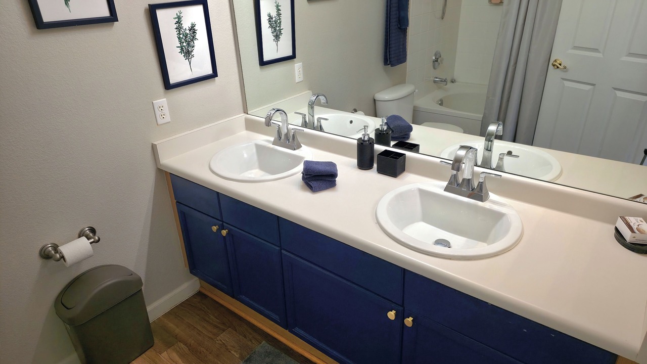 Photo of Bathroom in Meadow Hills