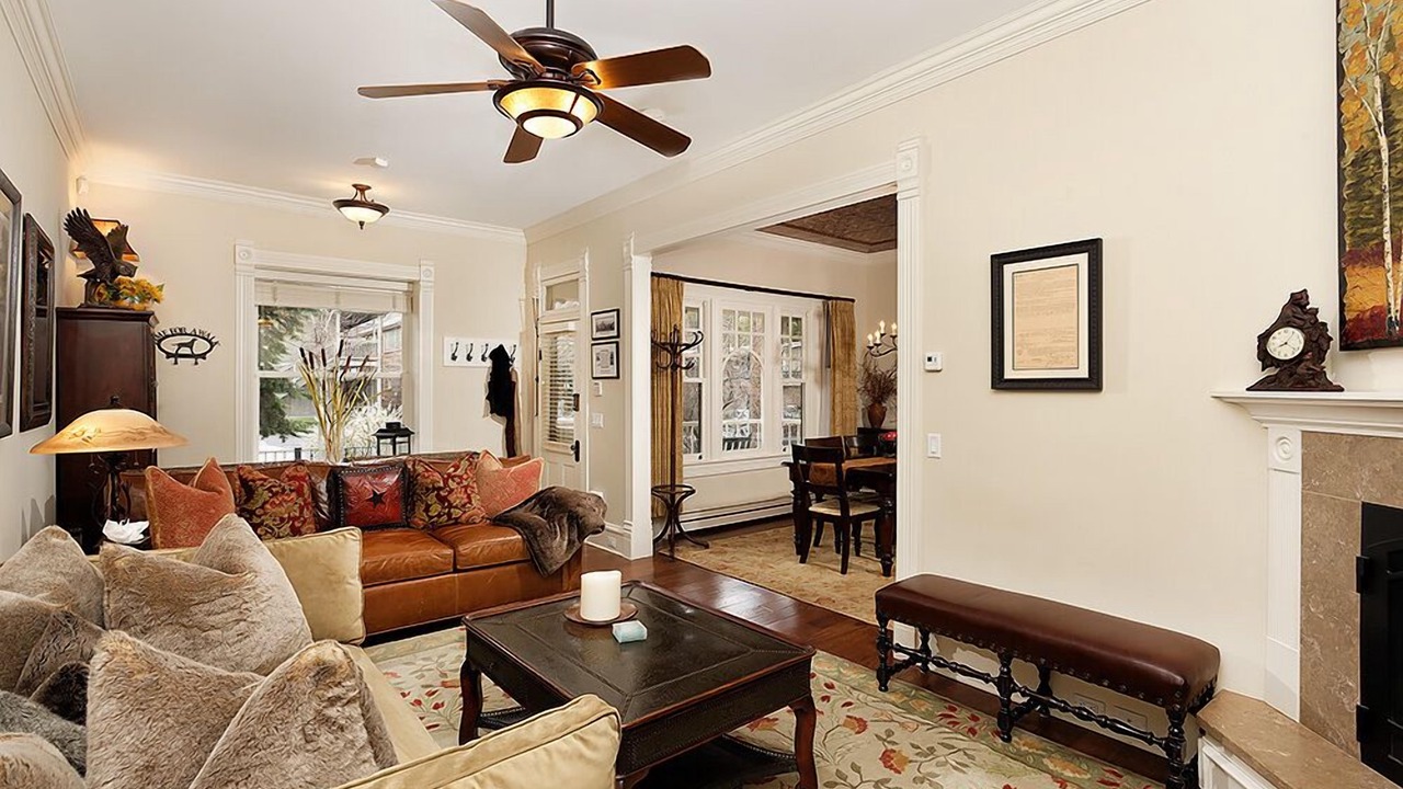 Photo of Livingroom in Aspen