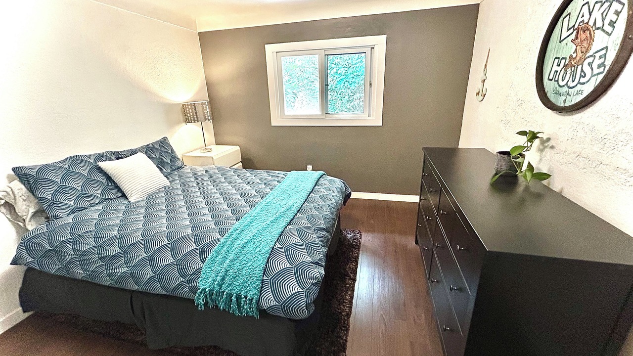 Photo of Bedroom in Shawnigan Lake