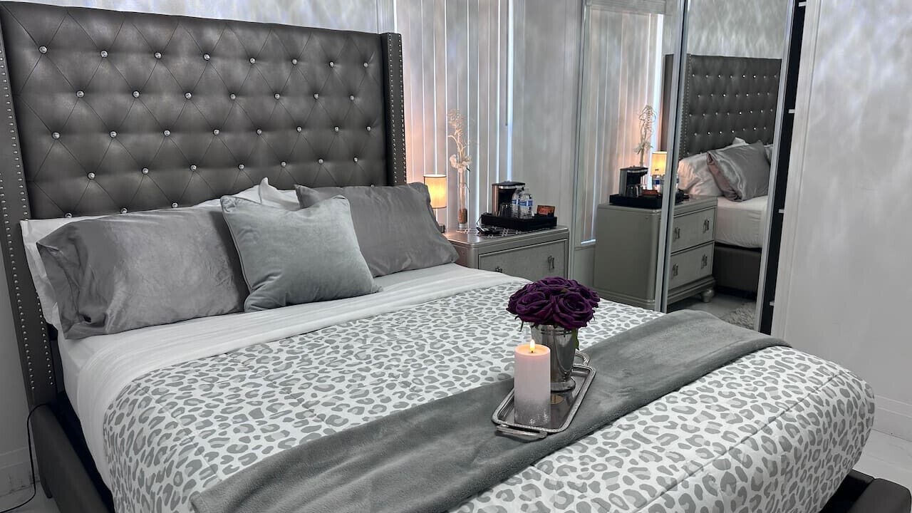 Photo of Bedroom in Florida Gardens