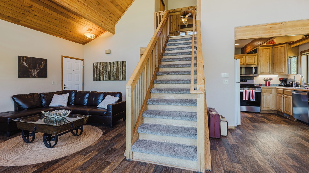 Photo of Livingroom in Lake Hatcher Park