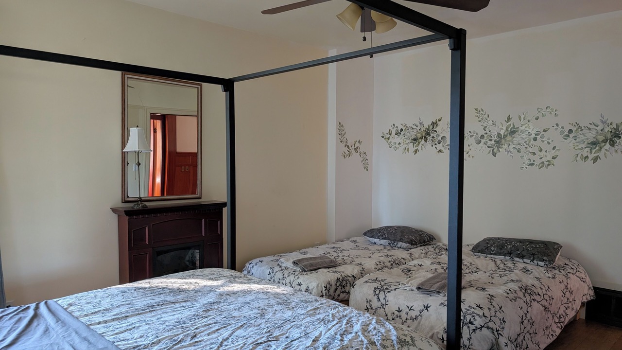 Photo of Bedroom in Okanagan-Similkameen