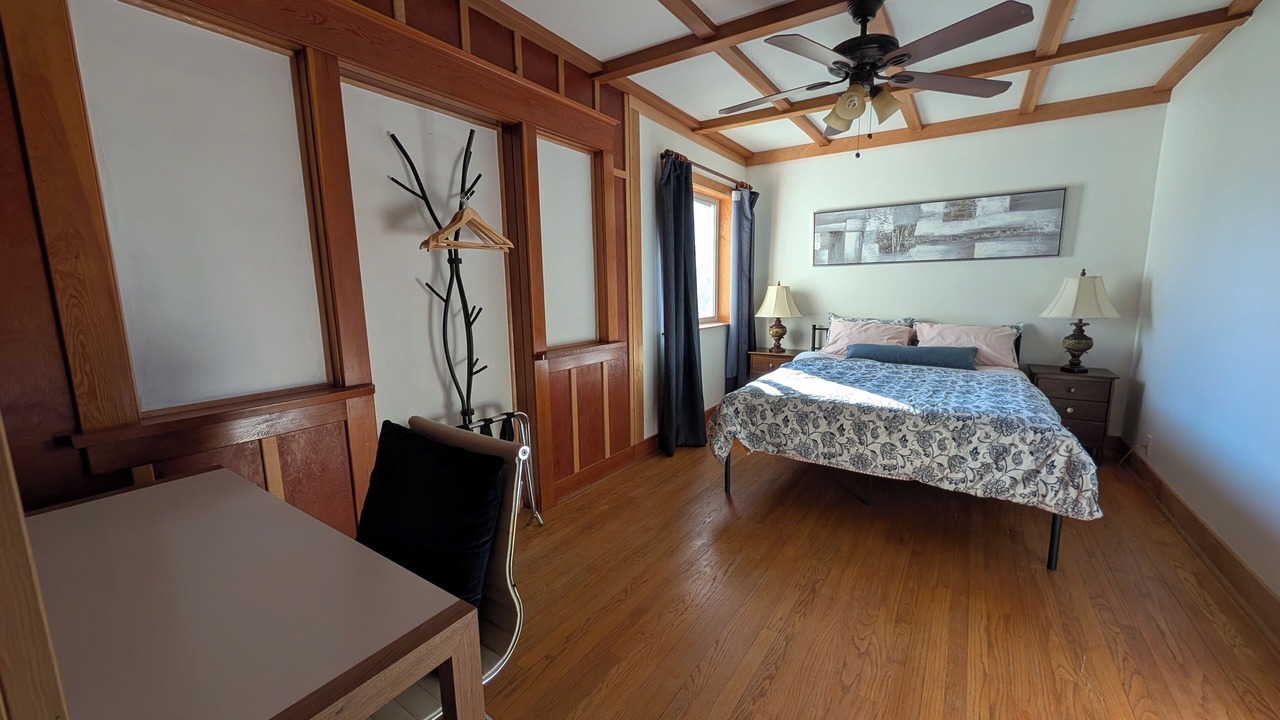 Photo of Bedroom in Okanagan-Similkameen
