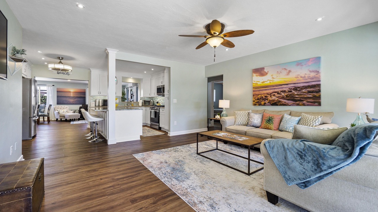 Photo of Livingroom in Garden Isles