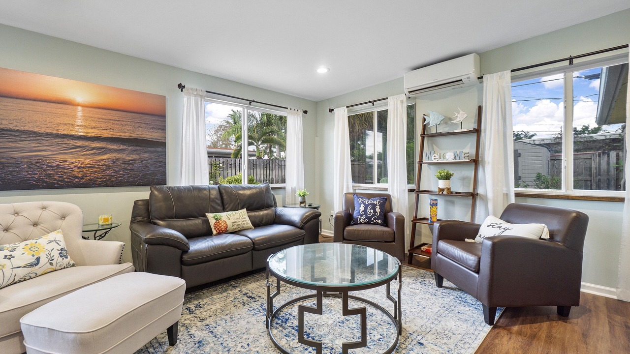 Photo of Livingroom in Garden Isles